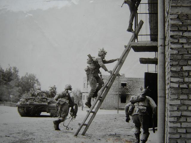 Польские солдаты на ученииях Дружба 86.JPG